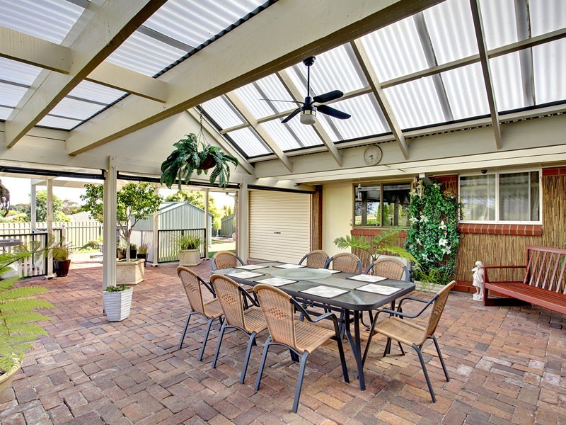 8 Siegersdorf Crescent, Old Reynella SA 5161