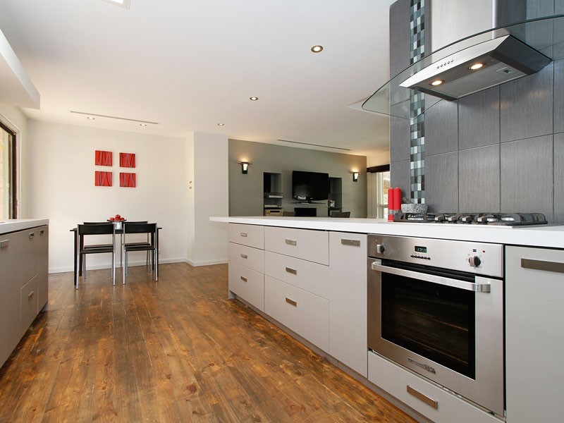 18 Roy Road, Morphett Vale SA 5162