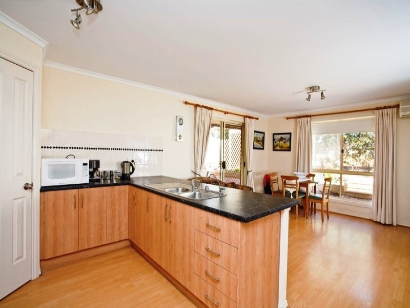 6 Mountain Ash Court, Hackham SA 5163