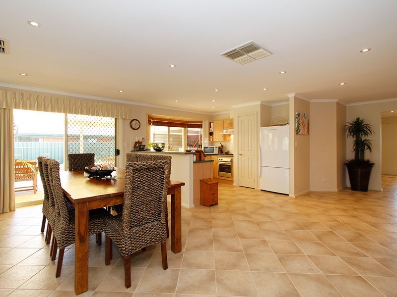 33 Kimber Street, Aldinga Beach SA 5173