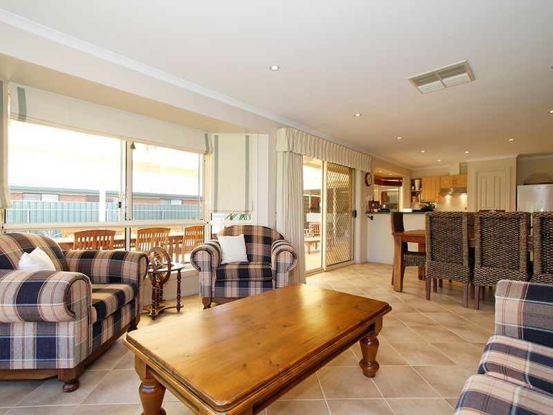 33 Kimber Street, Aldinga Beach SA 5173