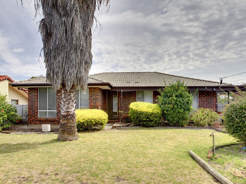 8 Richards Drive, Morphett Vale SA 5162