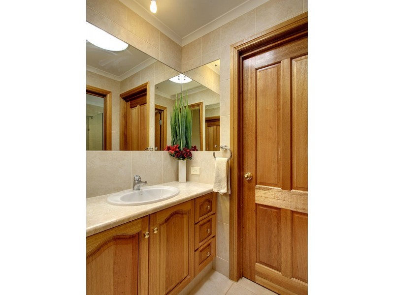 17 Philipson Crescent, Sheidow Park SA 5158