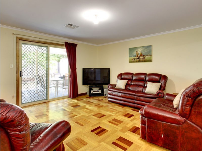 17 Philipson Crescent, Sheidow Park SA 5158