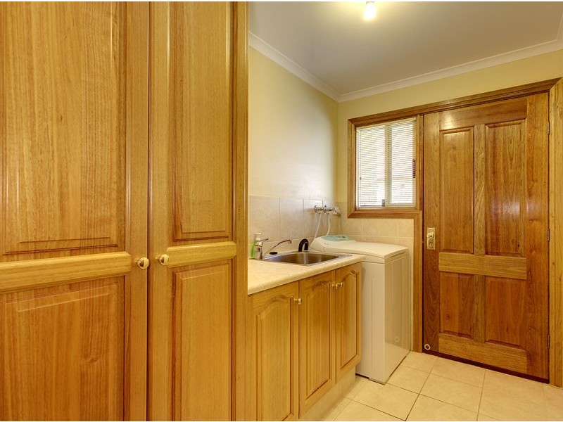 17 Philipson Crescent, Sheidow Park SA 5158