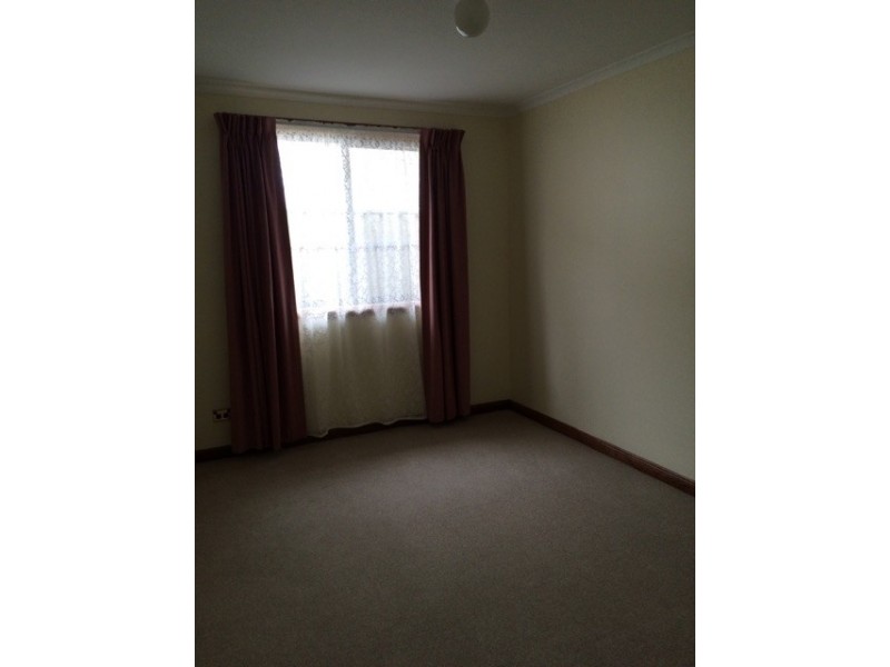 13 Hurtle Court, Woodcroft SA 5162