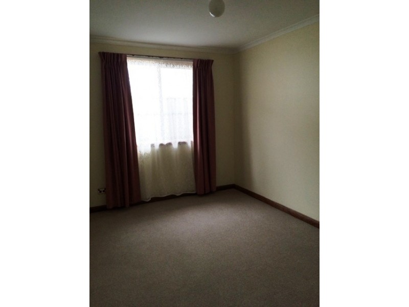 13 Hurtle Court, Woodcroft SA 5162