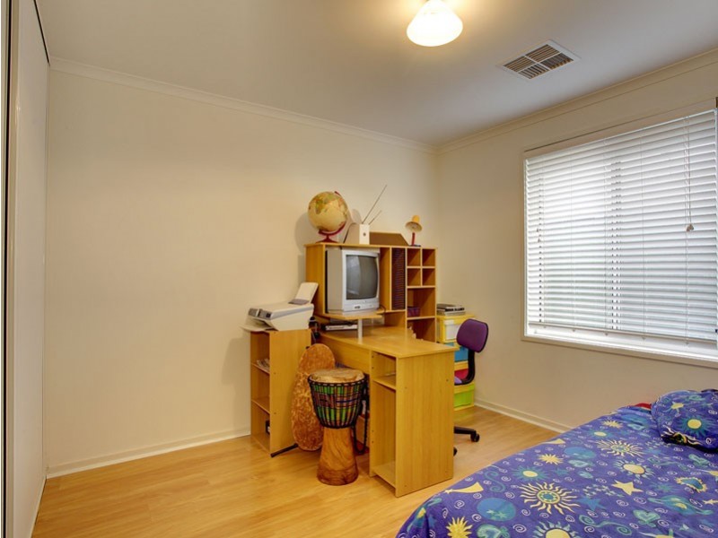 4 Sapphire Way, Aldinga Beach SA 5173