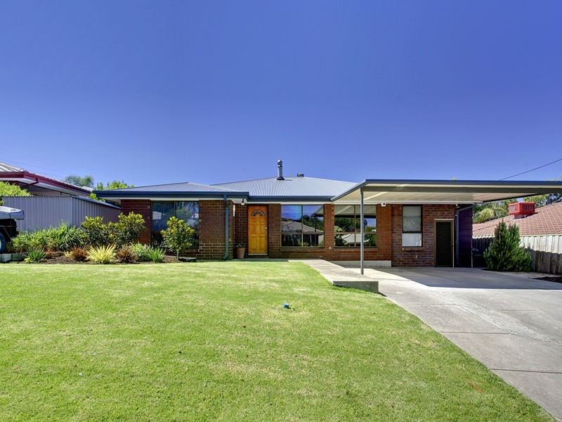 15 Abiona Street, Flagstaff Hill SA 5159
