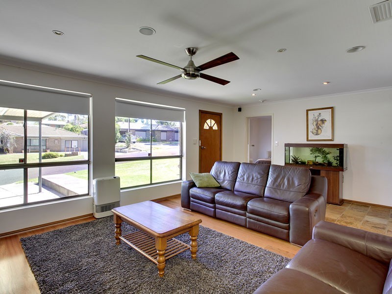 15 Abiona Street, Flagstaff Hill SA 5159