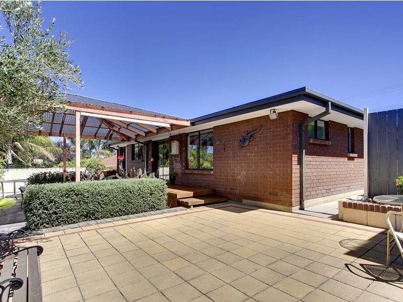 15 Abiona Street, Flagstaff Hill SA 5159