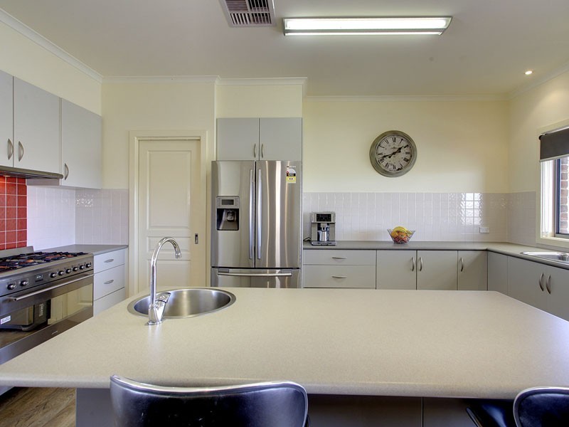 72 Elizabeth Crescent, Hallett Cove SA 5158