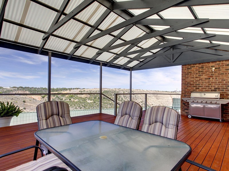 72 Elizabeth Crescent, Hallett Cove SA 5158