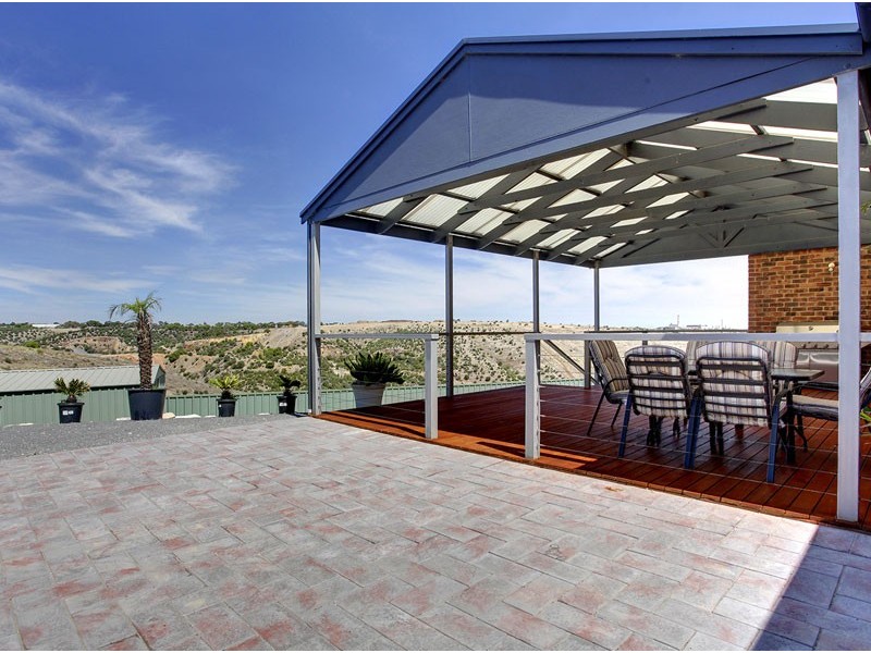 72 Elizabeth Crescent, Hallett Cove SA 5158