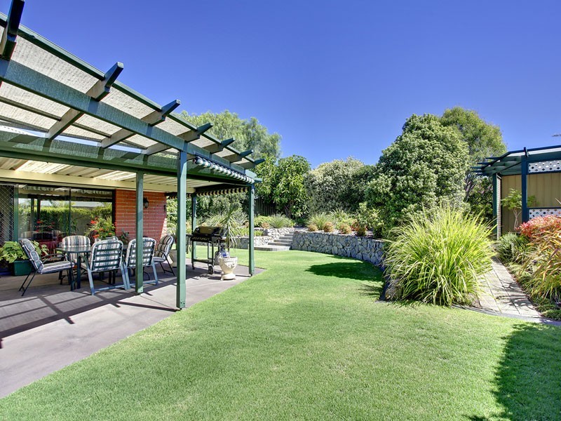 24 Valley View Drive, Mclaren Vale SA 5171