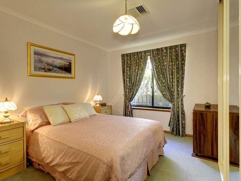 24 Valley View Drive, Mclaren Vale SA 5171