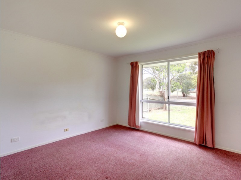 11 Caffrey Crescent, Port Willunga SA 5173