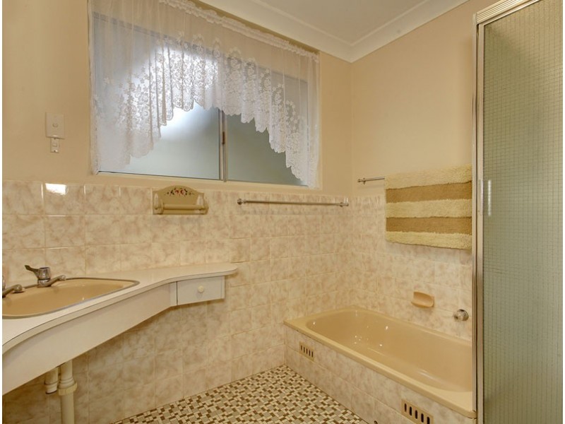 8 Helmsman Terrace, Seaford SA 5169