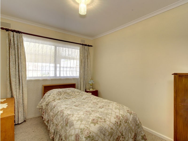 8 Helmsman Terrace, Seaford SA 5169