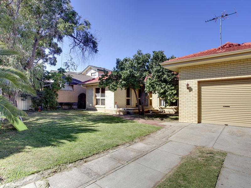 8 Johnson Crescent, Port Noarlunga SA 5167
