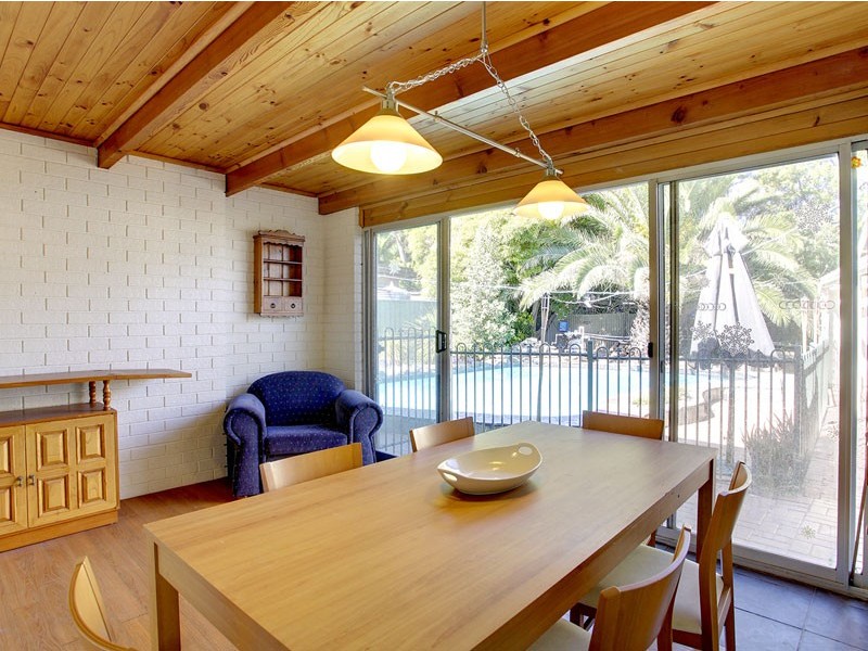 8 Johnson Crescent, Port Noarlunga SA 5167