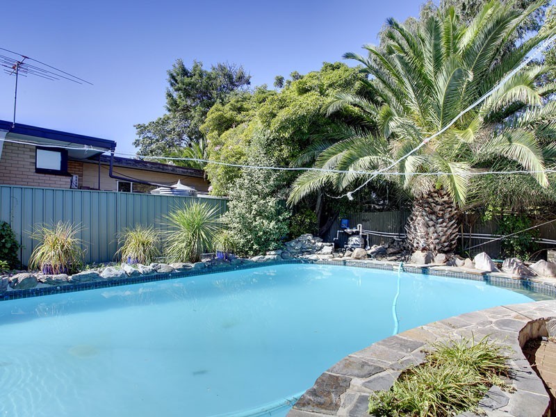 8 Johnson Crescent, Port Noarlunga SA 5167