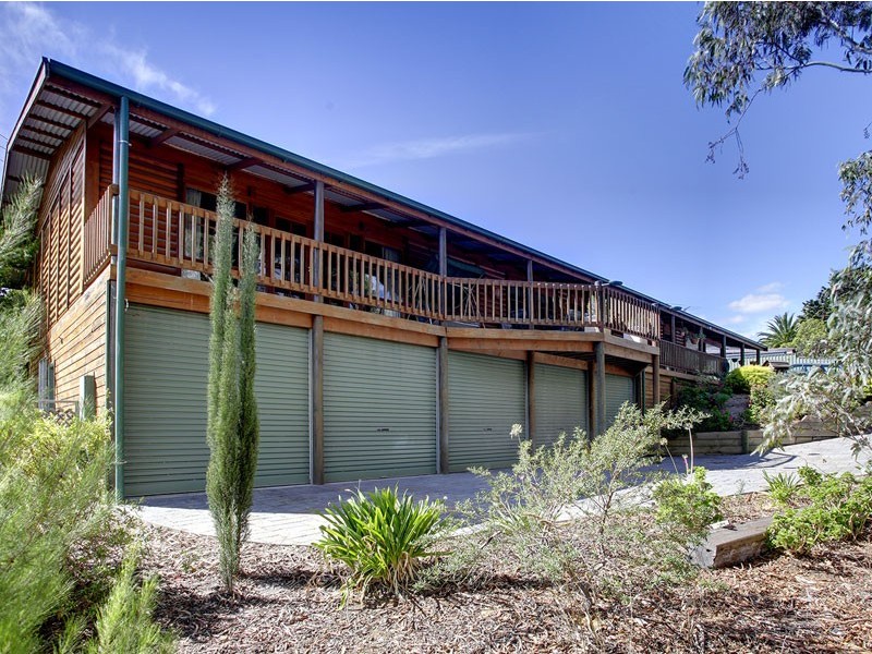 369 Black Road, Flagstaff Hill SA 5159