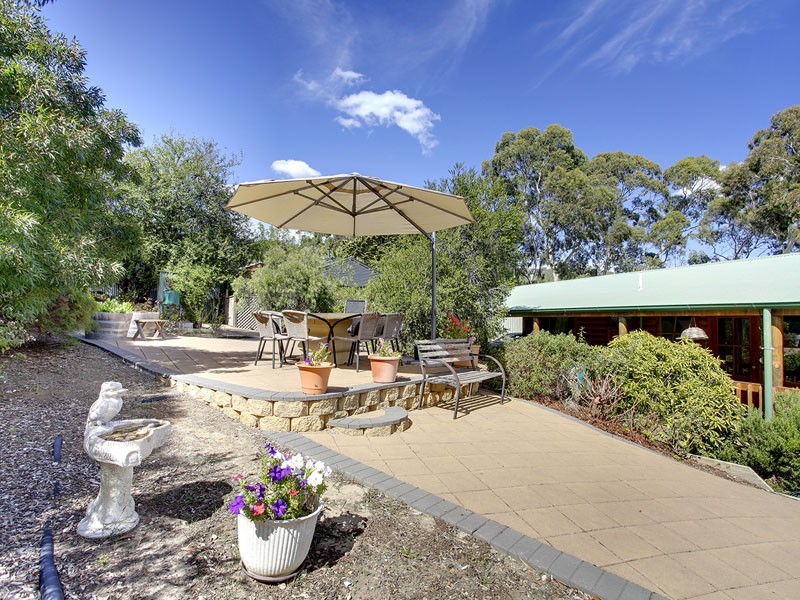 369 Black Road, Flagstaff Hill SA 5159