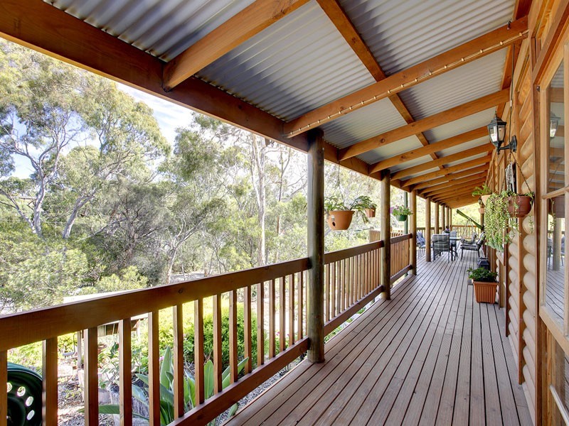 369 Black Road, Flagstaff Hill SA 5159