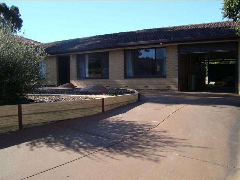 12 Whiteley Drive, Trott Park SA 5158