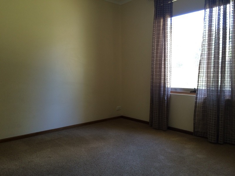 23 Barrdickson Crescent, Happy Valley SA 5159