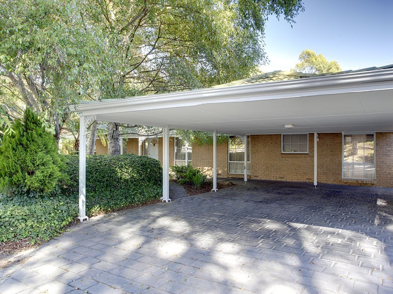 10 Shiraz Court, Aberfoyle Park SA 5159
