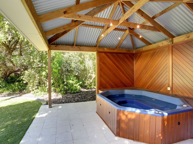10 Shiraz Court, Aberfoyle Park SA 5159