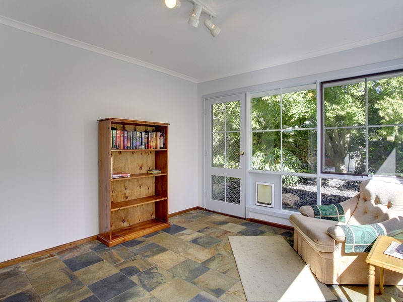 10 Shiraz Court, Aberfoyle Park SA 5159