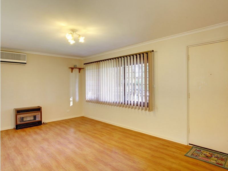 10 Simeon Crescent, Morphett Vale SA 5162