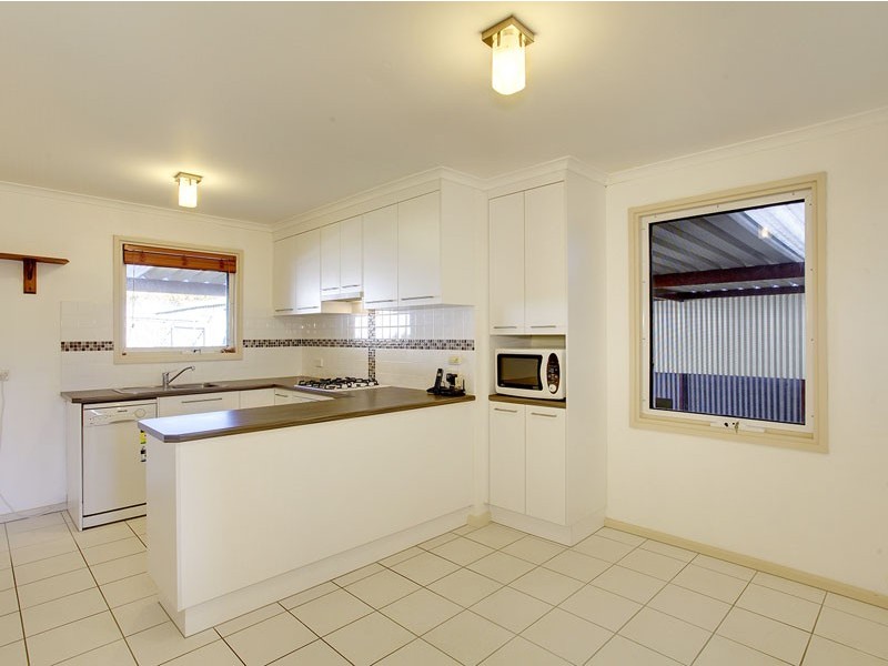 10 Simeon Crescent, Morphett Vale SA 5162