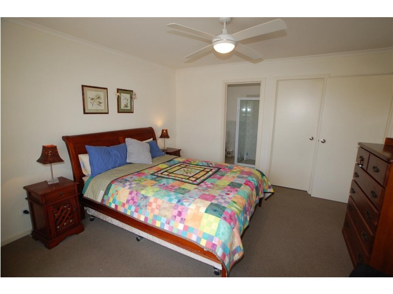 2 Ridge Place, Aberfoyle Park SA 5159