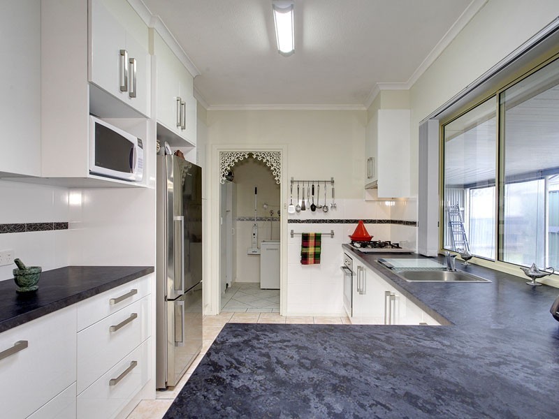 4 Janet Crescent, Morphett Vale SA 5162