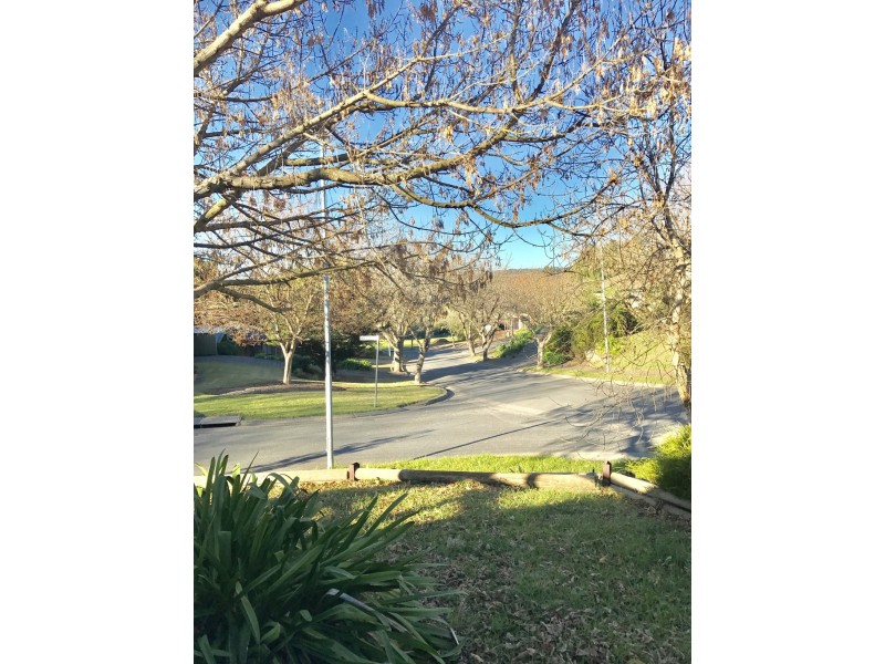 1 HOLT COURT, Trott Park SA 5158