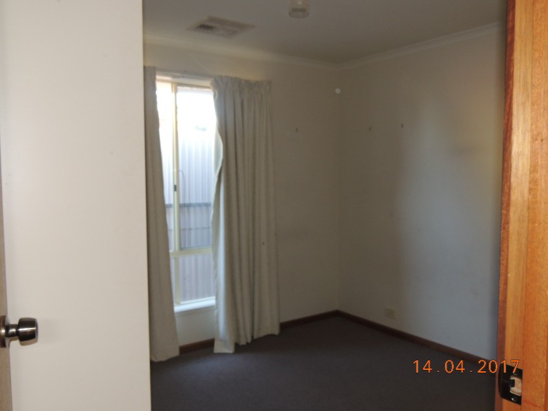 17 Yenda Street, O’sullivan Beach SA 5166