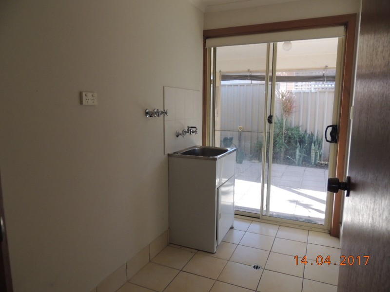 17 Yenda Street, O’sullivan Beach SA 5166