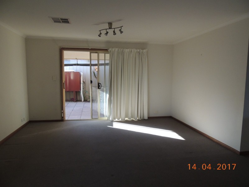 17 Yenda Street, O’sullivan Beach SA 5166