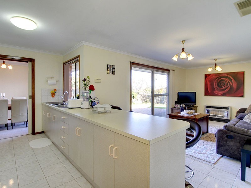 19 Gardenia Crescent, Morphett Vale SA 5162