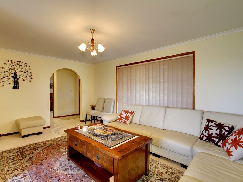 19 Gardenia Crescent, Morphett Vale SA 5162