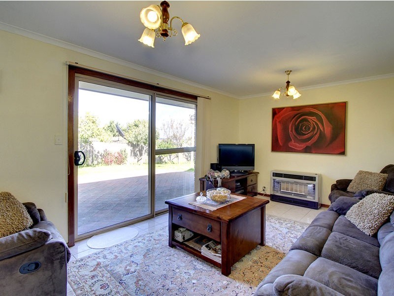 19 Gardenia Crescent, Morphett Vale SA 5162