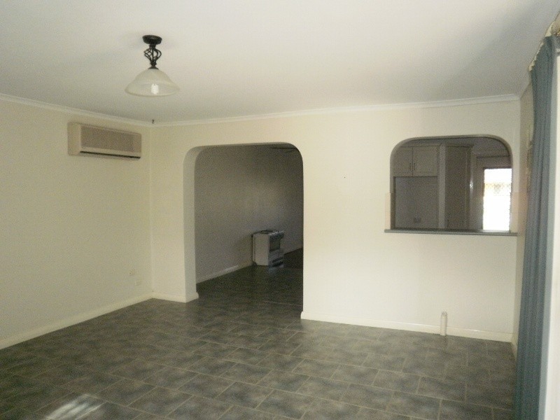 5 Pedro Avenue, Morphett Vale SA 5162