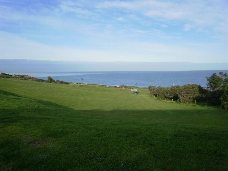1 Tingira Drive, O’sullivan Beach SA 5166