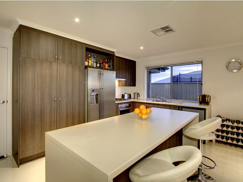 7 Knoll Avenue, Aldinga Beach SA 5173