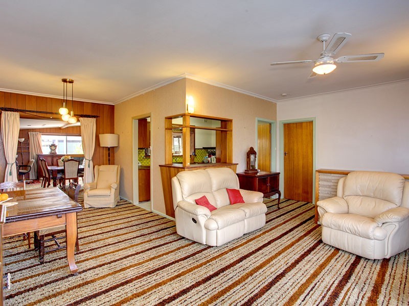 19 Surrey Parade, Morphett Vale SA 5162