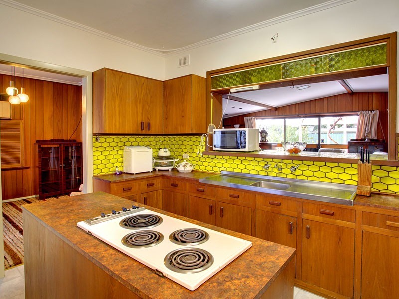 19 Surrey Parade, Morphett Vale SA 5162